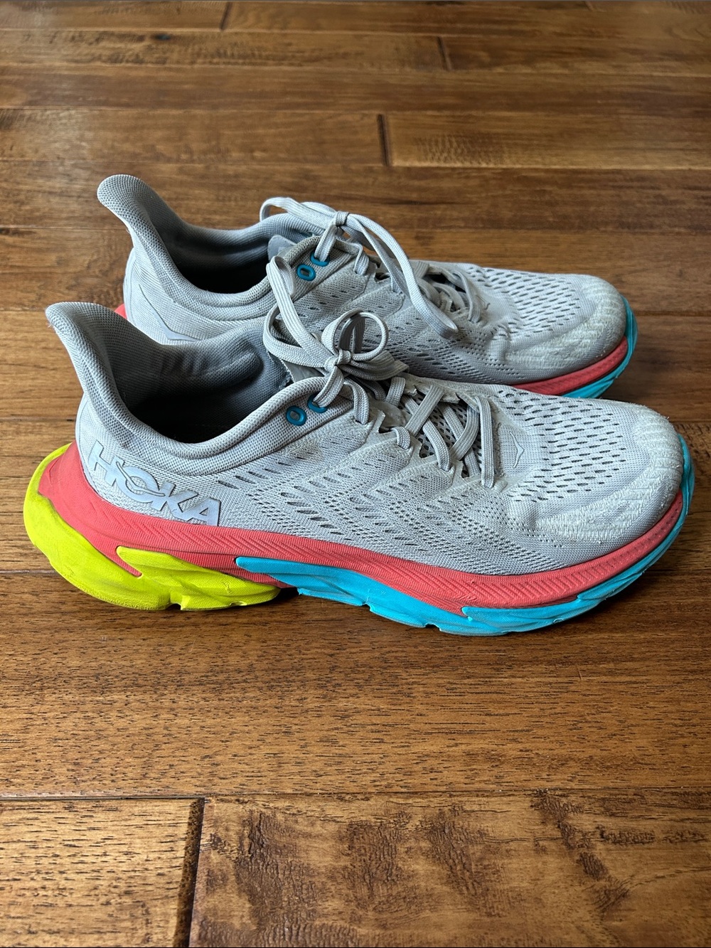 Hoka One One Clifton Edge Distance Running Shoes Gray Orange Blue Mens Size 7.5
